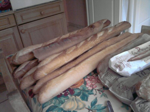baguettes de pain francaise P080910 15.03